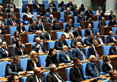 Депутатите избраха шестима заместник-председатели на парламента