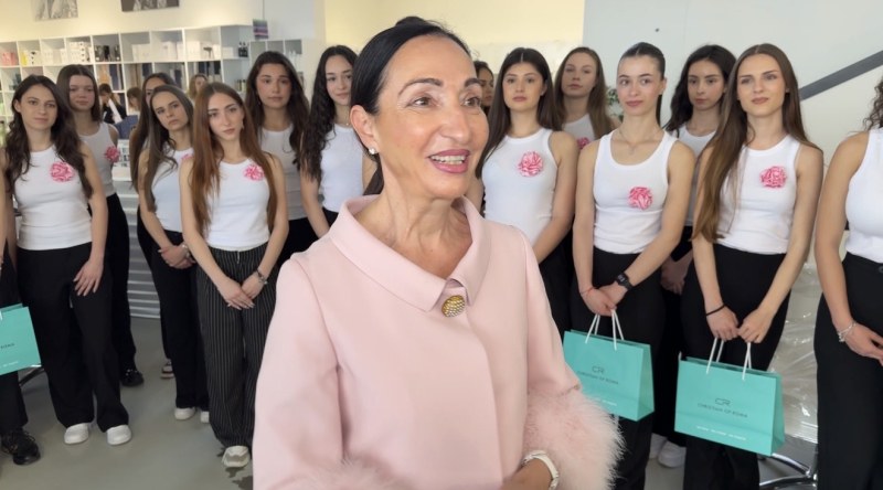 Елена Кристиано вдъхнови 35 претендентки за „Царица Роза“ в Пловдив ВИДЕО