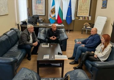 Няма да затварят автогарите, кметът и собствениците постигнаха споразумение