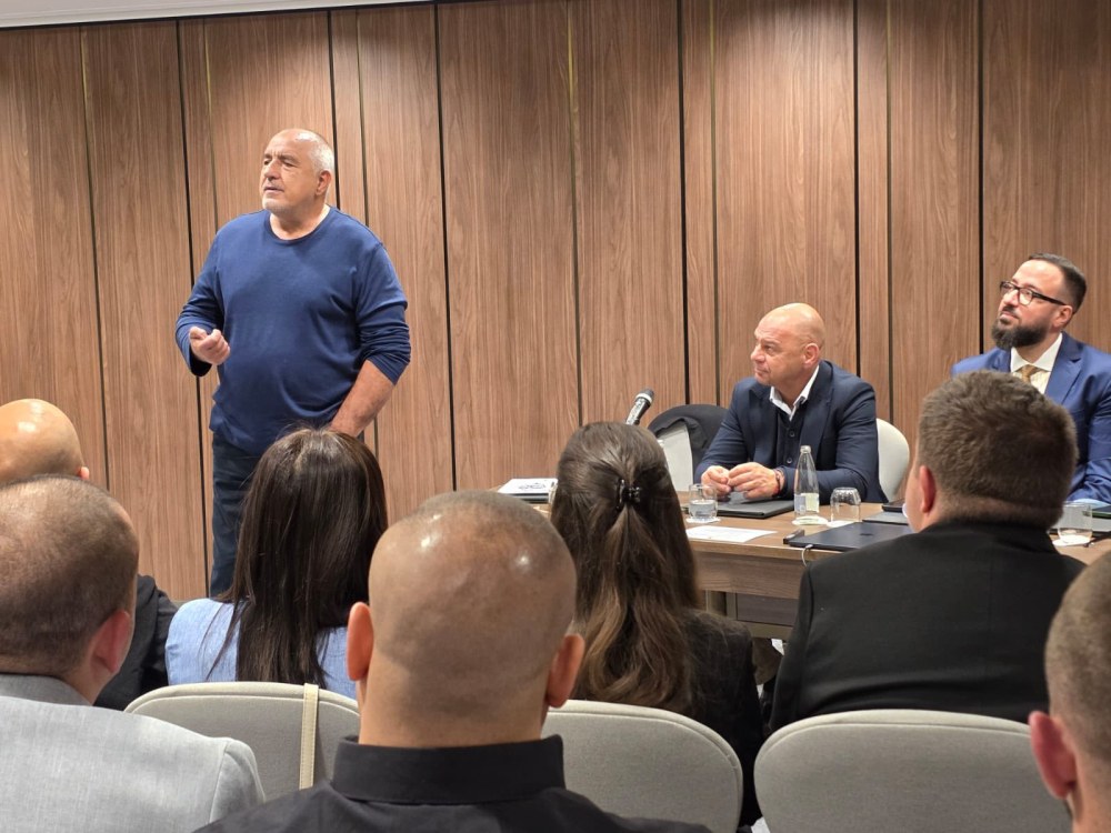 Борисов се срещна с млади кадри на ГЕРБ в Пловдив: Над 3 часа дискутирахме как да се противодейства на манипулации