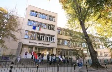 Изграждат модерен спортен кът с игрища и стрийт фитнес в пловдивско училище за 264 741 евро