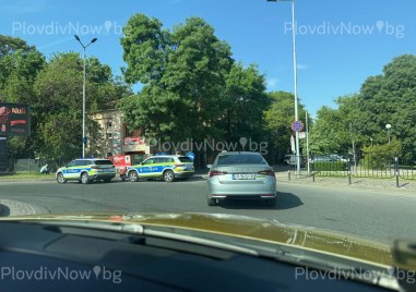 Кола блъсна мъж на тротинетка в центъра на Пловдив