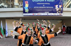 dva-dni-folklor-tantsi-i-detski-usmivki-740.png