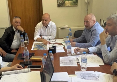Кметът свика институциите в търсене на решение за нова автогара до жп гара „Филипово“
