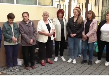Медици протестират срещу закриването на родилен дом в Пловдив