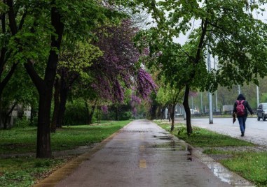 Предимно облачна събота в Пловдив, отново се очаква дъжд
