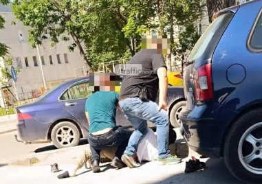 Зрелищен арест! Закопчаха дилър край училище в Тракия