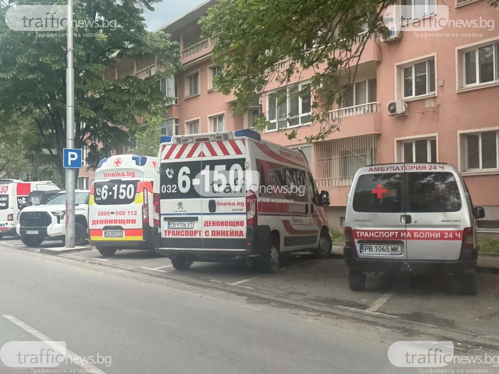 Частна спешна помощ превръща обществени паркоместа в свой постоянен паркинг, живущи недоволстват