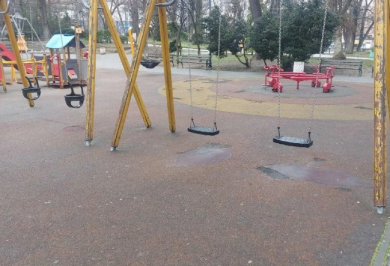 Затварят голямата детска площадка в Цар-Симеоновата градина за ремонт