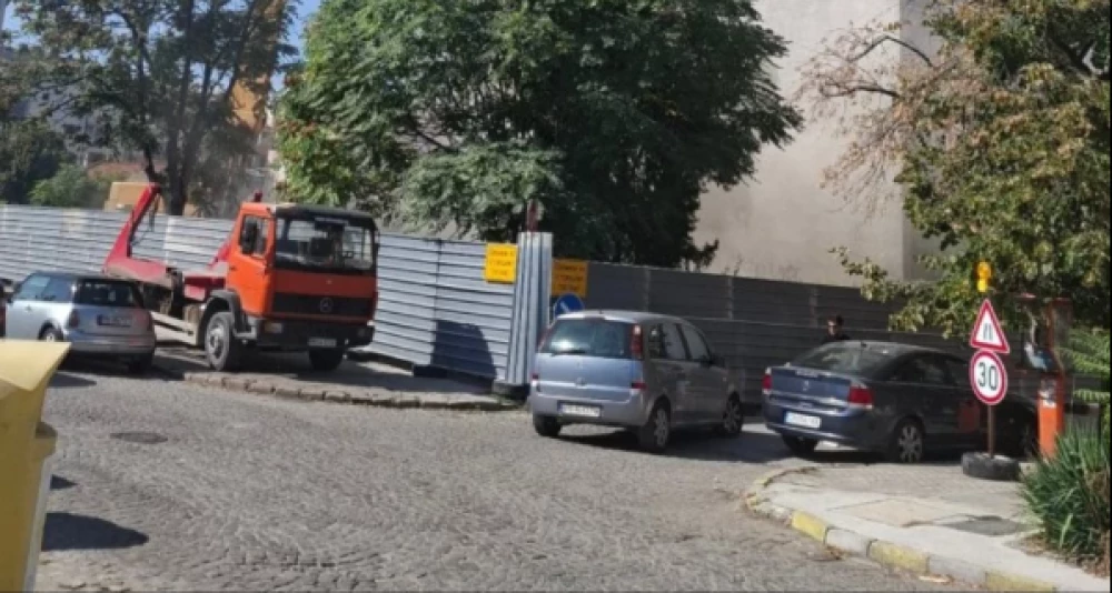 Познатият кръг от фирми искат ремонта на важна улица в Пловдив, която още е на паваж