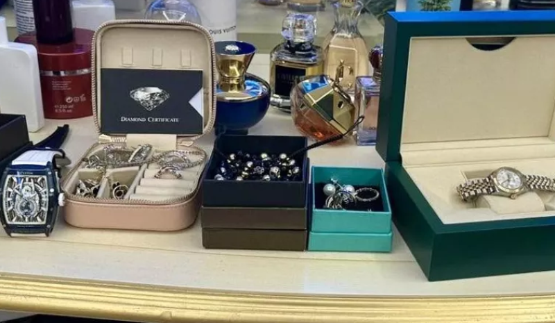 Запорираха скъпи часовници, бижута и Порше  заради пране на над 1,5 млн. евро от фреон