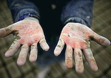 12 юни - Световен ден против детския труд