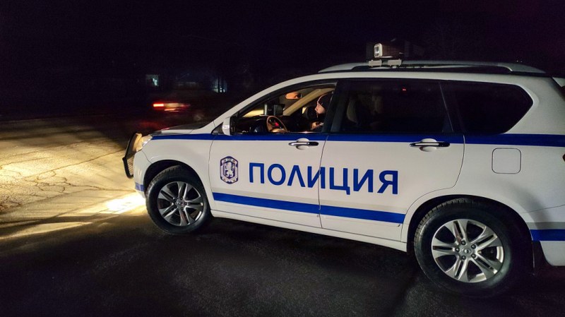 Нощна полицейска акция в Пловдив - проверяваха мотористи и шофьори на спортни коли