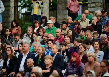 Хисаря откри празниците на града с признание към талантите