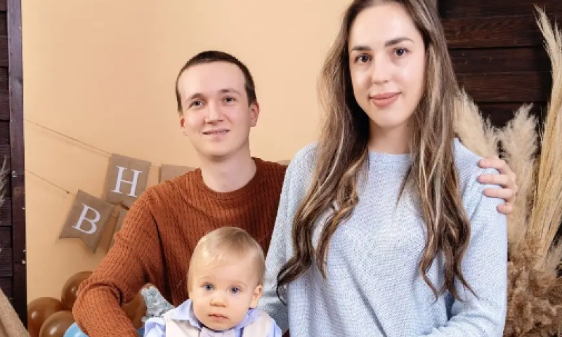 Млада жена и майка има нужда от помощ, за да спаси крака си