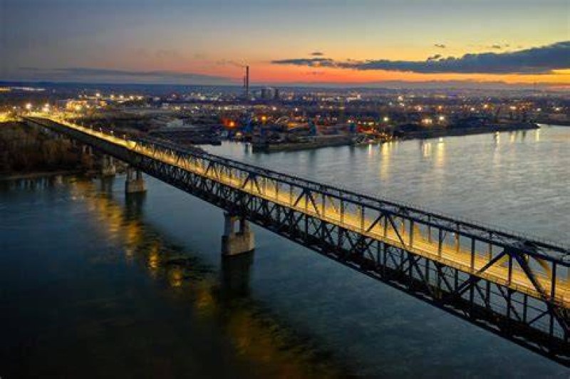 На този ден: Официално е отворен за експлоатация Дунав мост