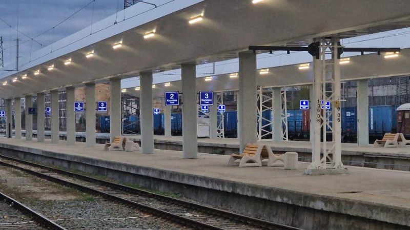 Момчета пострадаха при токов удар на жп гара у нас