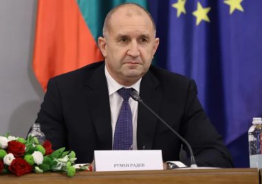 Радев: Минималната работна заплата няма да бъде замразявана