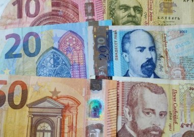 „Български пощи“ въвежда такса за услугата „обмяна на левове в евро“