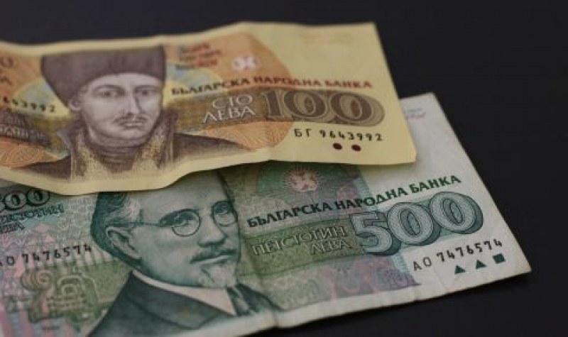 На този ден: В България е въведен валутен борд, левът е приравнен към германската марка