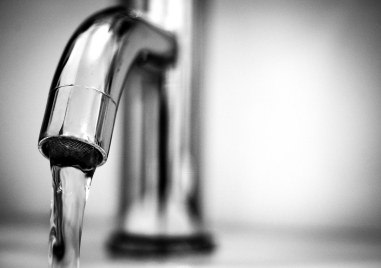 След близо цял ден без вода в някои райони - водоподаването в Пловдив е възстановено