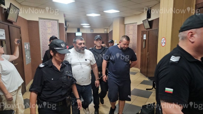 Оставиха в ареста всички обвинени по схемата с “кухи“ фирми и фиктивни строителни фактури