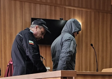 Спецполицая, задържан за детска порнография, направи нов опит да излезе на свобода