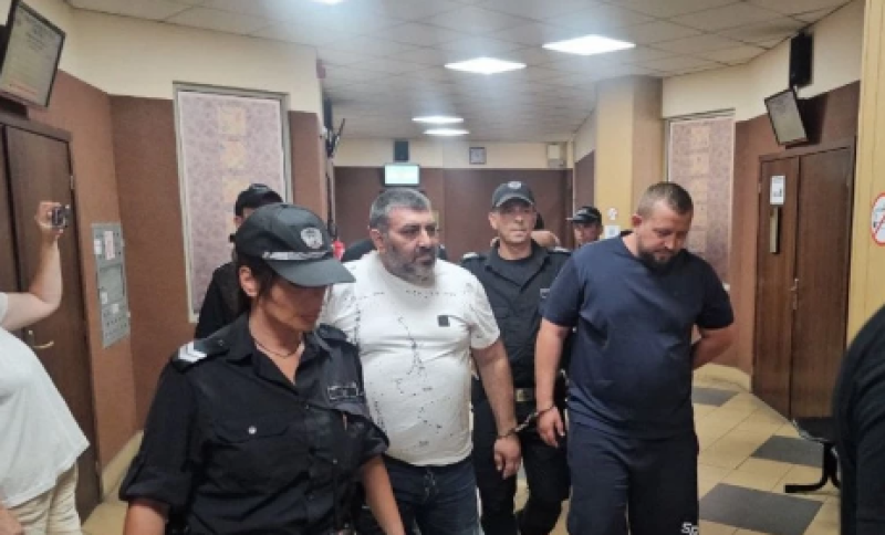 Четиримата строители със схемата с фиктивните фактури излизат от ареста срещу парична гаранция