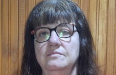 Ваня се бори с рядък мозъчен тумор, за да остане до сина си