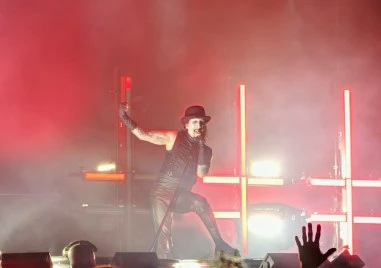 Мрачен карнавал в Пловдив! Мерилин Менсън превърна първата нощ на Hills of Rock 2026 в готически ритуал