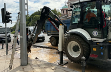 Сериозна авария на магистрален водопровод стана в центъра на Пловдив