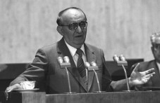 28 години от смъртта на Тодор Живков