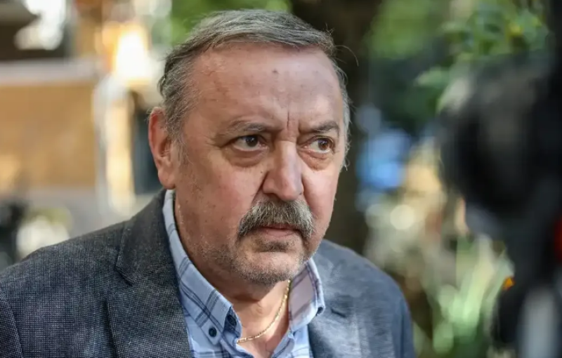 Проф. Тодор Кантарджиев: По-вероятно е COVID-19 да е лабораторна грешка, а не умишлено изпускане