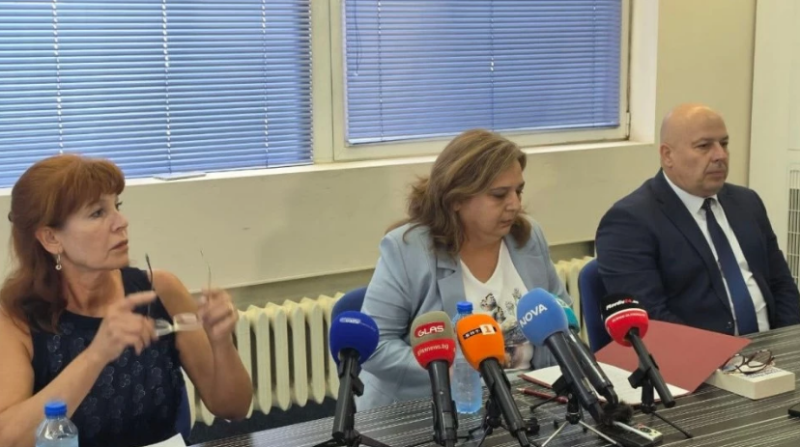 3 момчета и 2 момичета са обвинени за жестокото убийство на Георги от Кричим