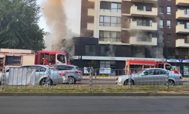 Пожар избухна в аптека в Пловдив