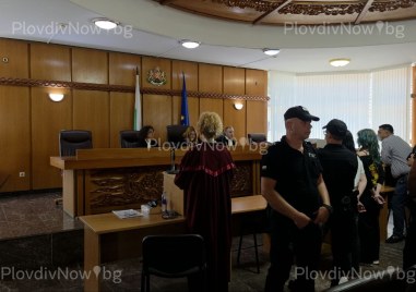 Оставиха в ареста Михаела и Виктория, обвинени за убийството на Георги