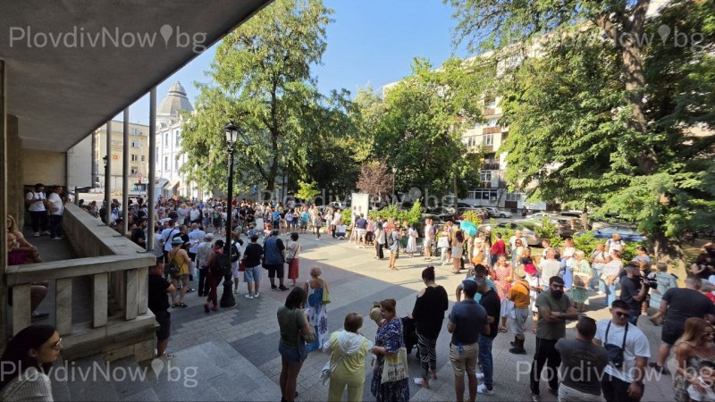 Десетки дойдоха на мирния протест, искат справедливост за пребития до смърт Георги