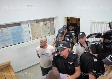 Тримата задържани от „Кръв и чест“ се изправиха пред съда в Пловдив