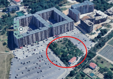 Вдигат поредните жилищни комплекси на метри от „Оазисите“ в Кючука