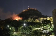 Пожар пламна на Младежкия хълм в Пловдив ВИДЕО