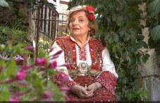 da-si-spomnim-goliamata-narodna-pevitsa-564.jpg