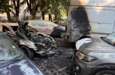 5 коли горяха в Кючука тази нощ СНИМКИ