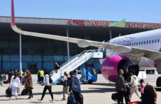 Пиян пътник счупи стъкло на самолет на Летище Пловдив