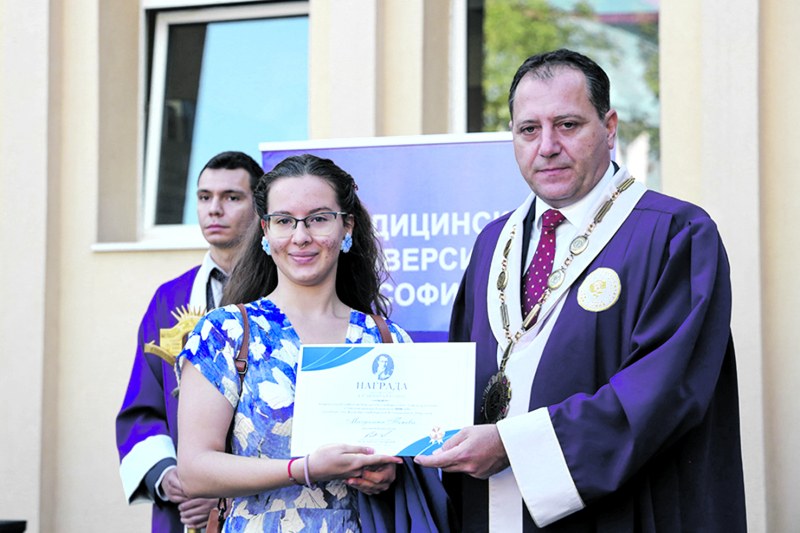 Ректорът на МУ-София получи максимална оценка и за втората година от мандата си