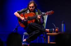 brazilskiiat-virtuoz-yamandu-kosta-idva-008.jpg