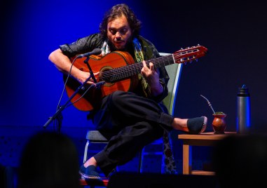 Бразилският виртуоз Яманду Коста идва за GuitArt Festival в Пловдив