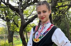 14-годишно момиче се бори с левкемия и има нужда от шанс за живот