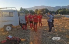 Военен и медицински хеликоптер в акция за паднал парапланерист в Стара планина ВИДЕО