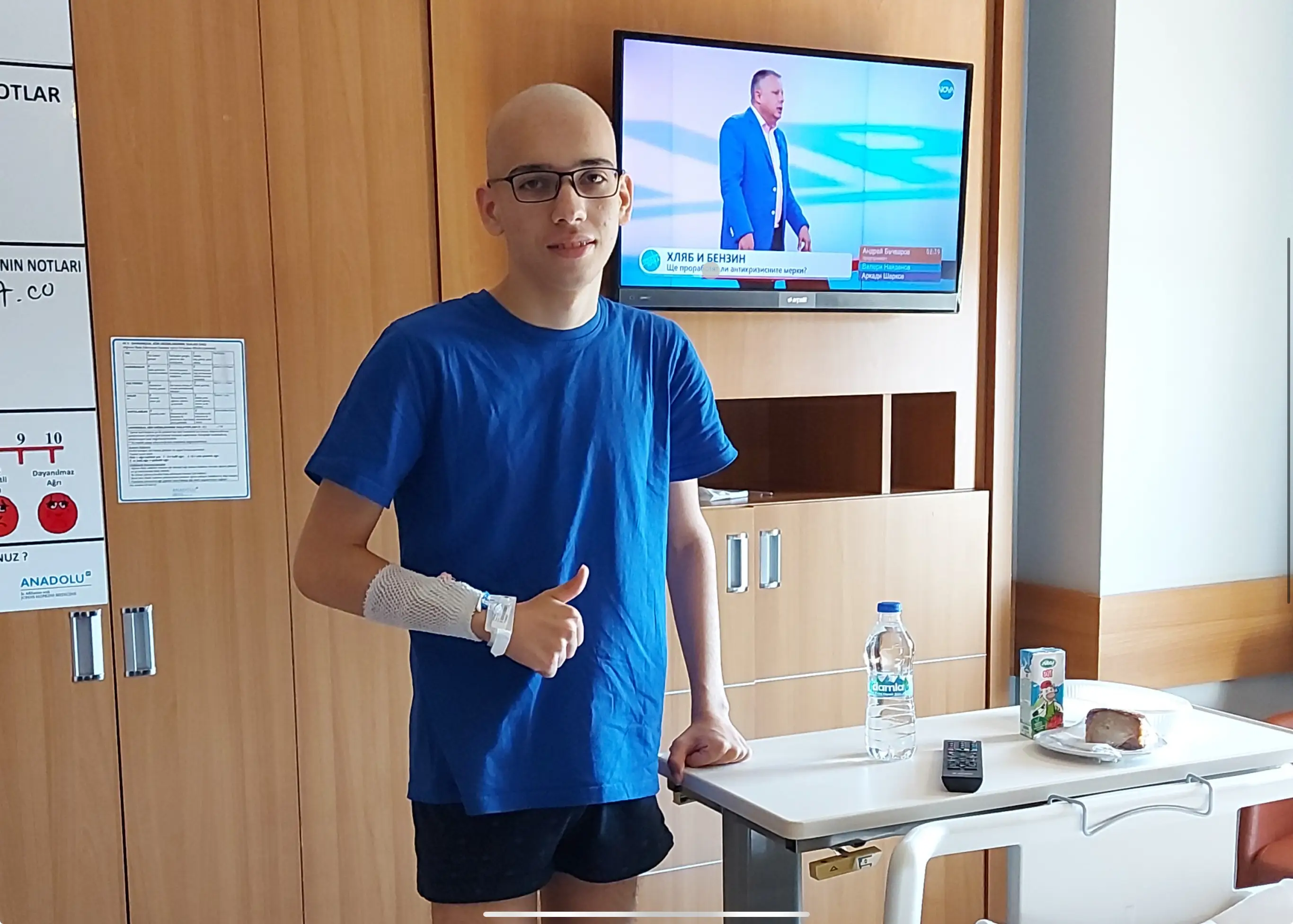 Даниел е само на 18, а се бори с агресивен рак