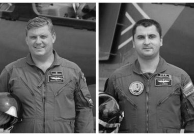 На този ден: 2 години от катастрофата на военен самолет край Граф Игнатиево, двама пилоти загинаха